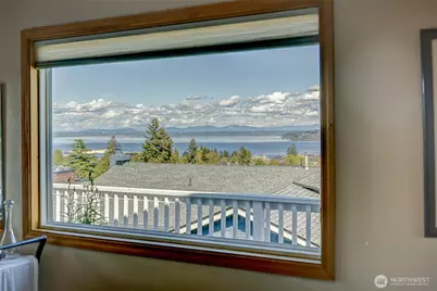 6404 N Five Views Road, Tacoma, WA 98407 - Photo 12