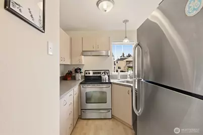 5300 Harbour Pointe Boulevard #N307, Mukilteo, WA 98275 - Photo 12