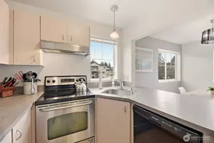 5300 Harbour Pointe Blvd, Mukilteo, WA 98275 - Photo 14