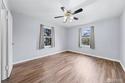 312 17th Street NW, Puyallup, WA 98371 - Photo 8