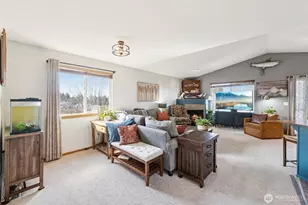 8109 2nd Pl SE, Lake Stevens, WA 98258 - Photo 4