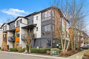 9614 NE 183rd St, Bothell, WA 98011 - Photo 2