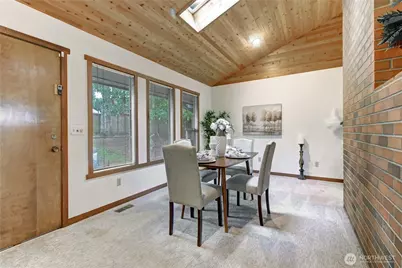 9901 NE 32nd Street, Bellevue, WA 98004 - Photo 6