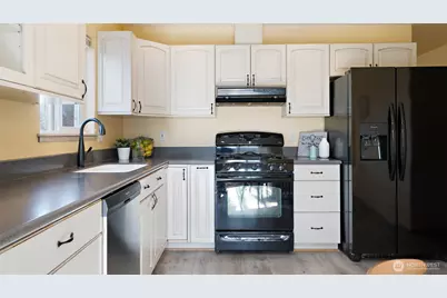 124 W Lippert Drive, Port Orchard, WA 98366 - Photo 12