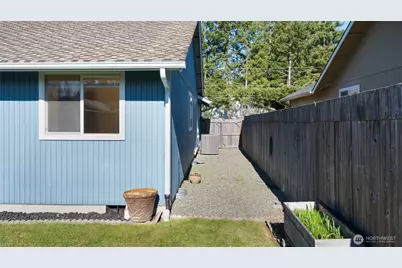 124 W Lippert Drive, Port Orchard, WA 98366 - Photo 36