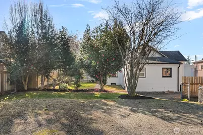 8164 Falls Avenue SE, Snoqualmie, WA 98065 - Photo 20