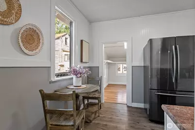 8164 Falls Avenue SE, Snoqualmie, WA 98065 - Photo 16