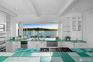 18 Holly Ln, Mercer Island, WA 98040 - Photo 10