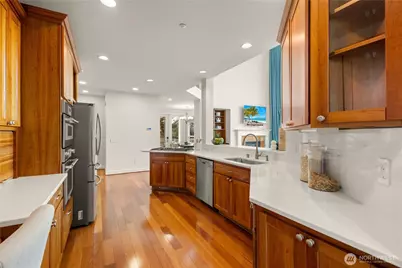 4304 120th Avenue SE, Bellevue, WA 98006 - Photo 6