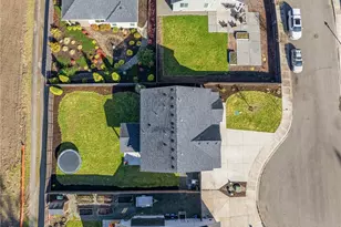 134 E Joyce Ct, La Center, WA 98629 - Photo 2