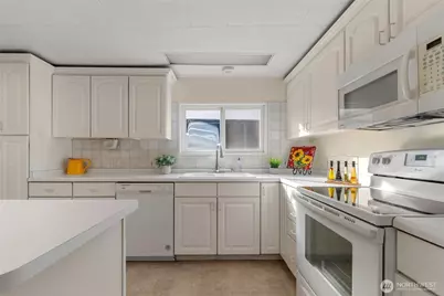 11533 Fleetwood Court SE, Olympia, WA 98513 - Photo 10