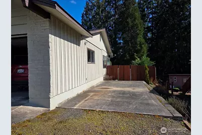 1410 Graham Drive, Kelso, WA 98626 - Photo 2