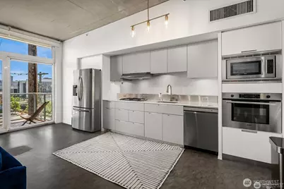 501 Roy Street #T308, Seattle, WA 98109 - Photo 12