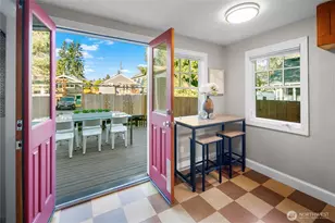 532 N 72nd St, Seattle, WA 98103 - Photo 14