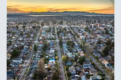 532 N 72nd Street, Seattle, WA 98103 - Photo 30