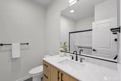 15613 Admiralty Way #B1, Lynnwood, WA 98087 - Photo 16