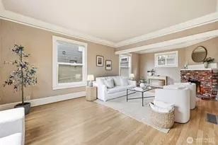 209 W McGraw St, Seattle, WA 98119 - Photo 6