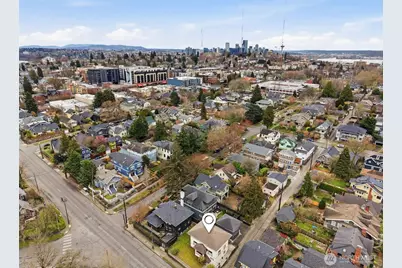 209 W McGraw Street, Seattle, WA 98119 - Photo 28