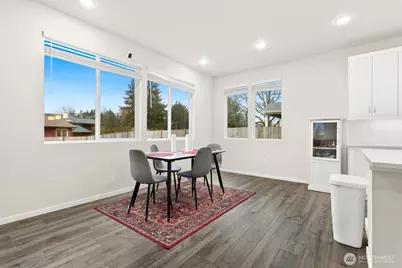 2810 180th Street Ct E, Tacoma, WA 98445 - Photo 4