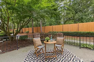 10909 Avondale Road NE, Redmond, WA 98052 - Photo 24