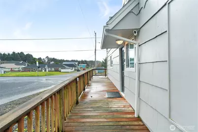 40 Main Street, Pacific Beach, WA 98571 - Photo 24