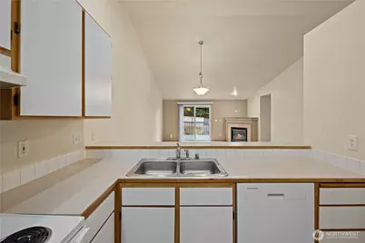 6716 64th Place NE #A, Marysville, WA 98270 - Photo 8