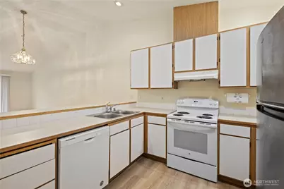 6716 64th Place NE #B, Marysville, WA 98270 - Photo 6