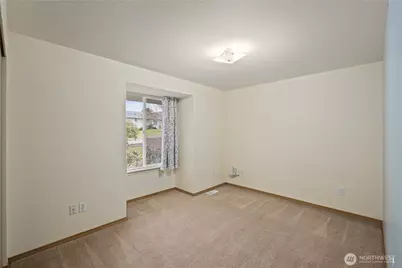 6716 64th Place NE #B, Marysville, WA 98270 - Photo 14