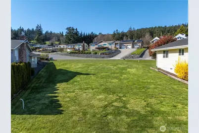 2271 Mariner Beach Drive, Oak Harbor, WA 98277 - Photo 12
