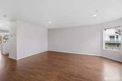 8823 Holly Drive #502, Everett, WA 98208 - Photo 8