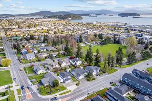 1211 31st St, Anacortes, WA 98221 - Photo 32