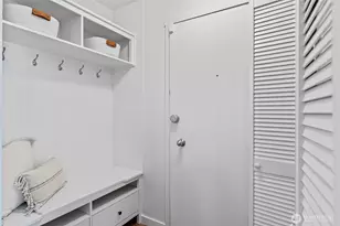 400 Melrose Ave E, Seattle, WA 98102 - Photo 12