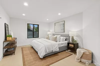 12562 17th Avenue NE, Seattle, WA 98125 - Photo 18