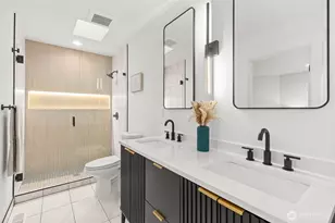 12562 17th Ave NE, Seattle, WA 98125 - Photo 20