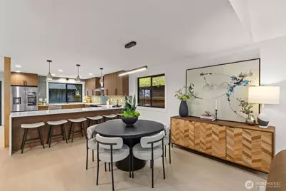 12562 17th Avenue NE, Seattle, WA 98125 - Photo 8