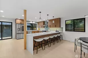 12562 17th Ave NE, Seattle, WA 98125 - Photo 10