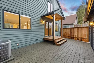 12562 17th Ave NE, Seattle, WA 98125 - Photo 26