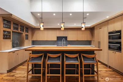1437 Broadmoor Drive E, Seattle, WA 98112 - Photo 20