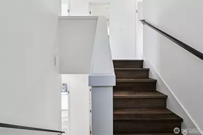 5259 Brooklyn Avenue NE, Seattle, WA 98105 - Photo 18