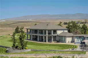 1050 Lewandowski Rd, Sunnyside, WA 98944 - Photo 12