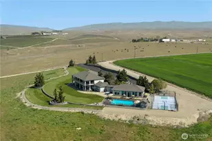 1050 Lewandowski Rd, Sunnyside, WA 98944 - Photo 2