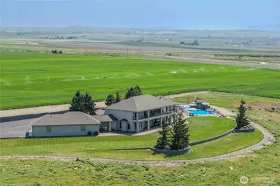 1050 Lewandowski Road, Sunnyside, WA 98944 - Photo 6