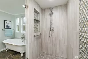 6001 60th Ave NE, Seattle, WA 98115 - Photo 18