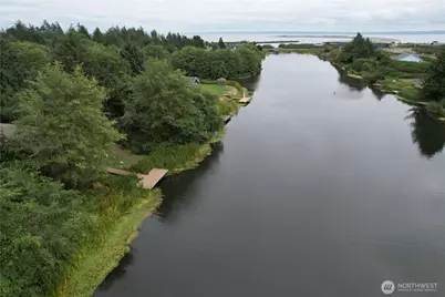 991 Mount Olympus Avenue SE, Ocean Shores, WA 98569 - Photo 6