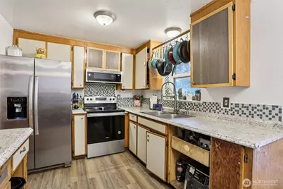 12624 217th Avenue Ct E, Bonney Lake, WA 98391 - Photo 8