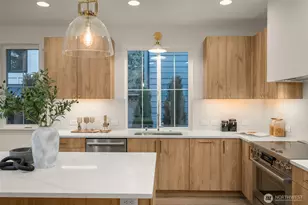 1860 1st St, Kirkland, WA 98033 - Photo 10