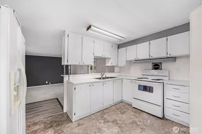 6118 67th Avenue NE #4, Marysville, WA 98270 - Photo 12