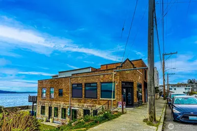 4027 Beach Drive SW #8, Seattle, WA 98116 - Photo 2