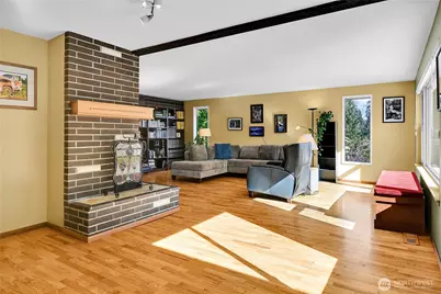 18722 56th Avenue NE, Kenmore, WA 98028 - Photo 2