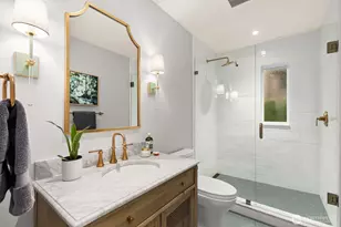 2803 Magnolia Blvd W, Seattle, WA 98199 - Photo 22